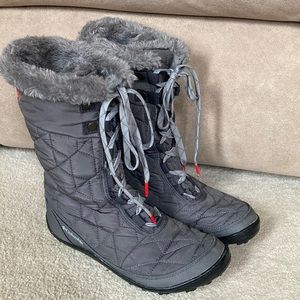 Columbia winter boots size 8